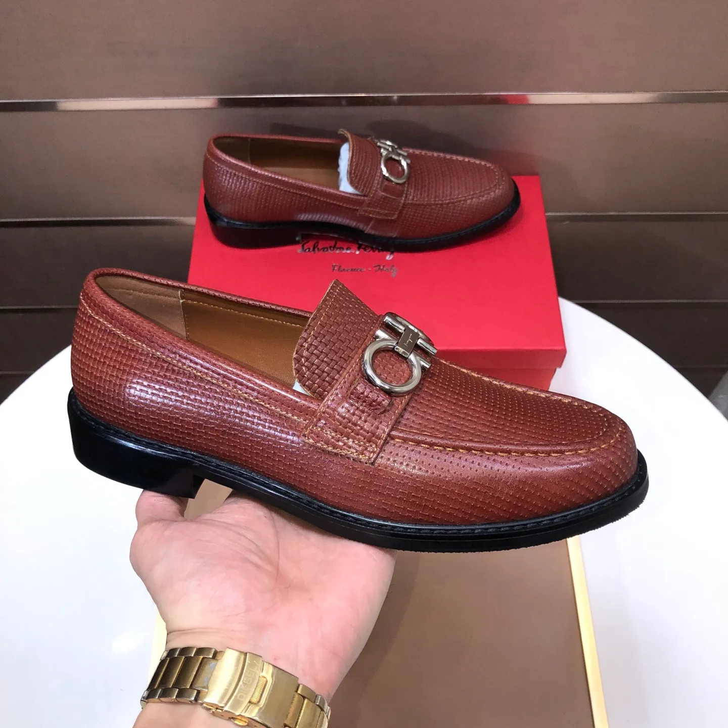 Men's shoes 💰460💰[Ferragamo/Ferragamo] The latest model in the counter. Original imported high-quality cowhide with open sides + imported sheep lining + original luxury metal buckle + original combination outsole. Comparison without pressure 38–44🎉